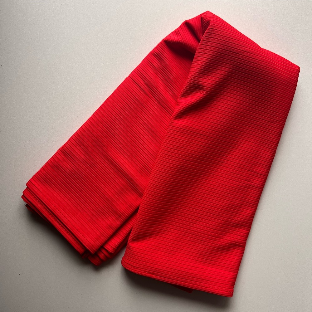 Red Ribbed Scarf / Wrap